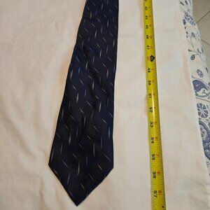 Kenneth Cole Tie - Great Condition